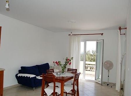 Villa Vourda 马拉斯豪克艾蒙普斯 客房 照片